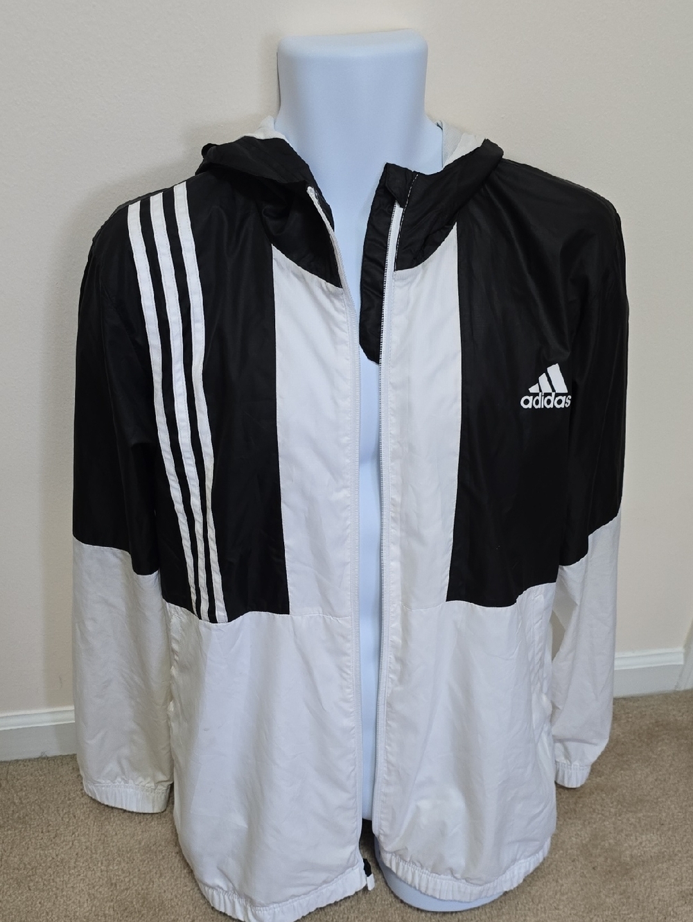 adidas Black & White Men’s Hooded Windbreaker Jacket (EUC)